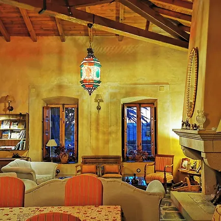 Palacio Viejo De Corchuelas 토레혼엘루비오