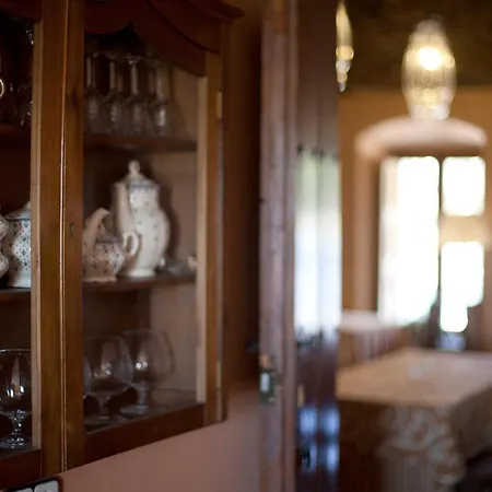 Palacio Viejo De Corchuelas