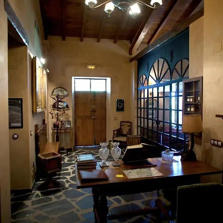 Palacio Viejo De Corchuelas Hotel