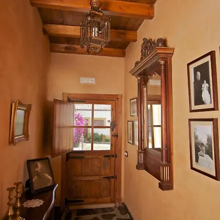 Palacio Viejo De Corchuelas Hotel 4*