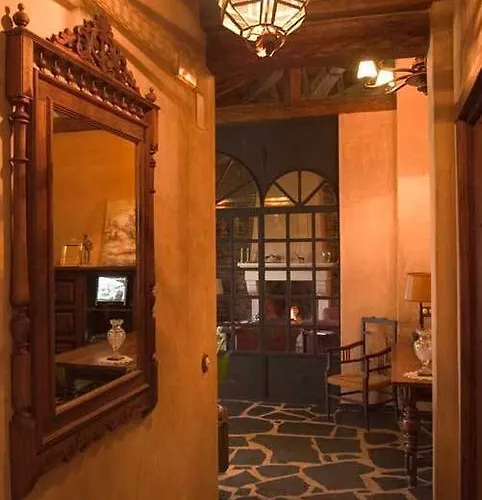 Palacio Viejo De Corchuelas Hotel 4*