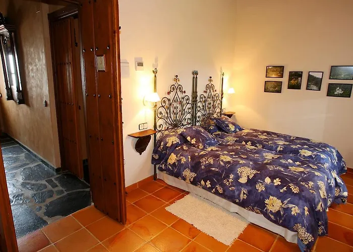 Palacio Viejo De Corchuelas Торрехон-эль-Рубио