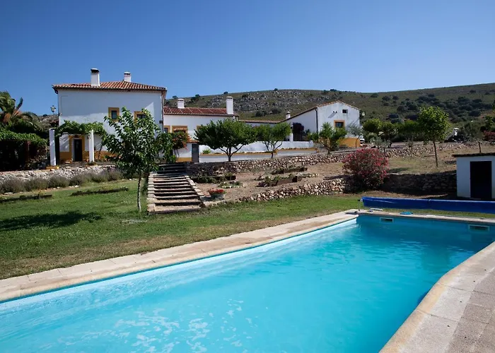 Palacio Viejo De Corchuelas Торрехон-эль-Рубио