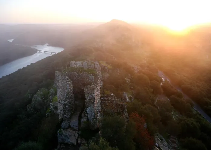 Palacio Viejo De Corchuelas Hotel 4*