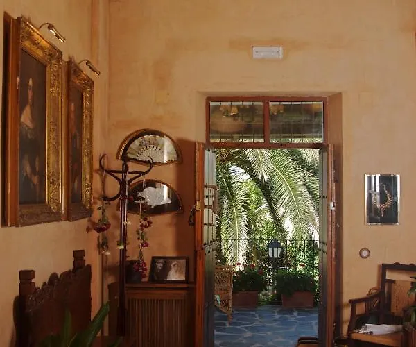 Ξενοδοχείο Palacio Viejo De Corchuelas 4*